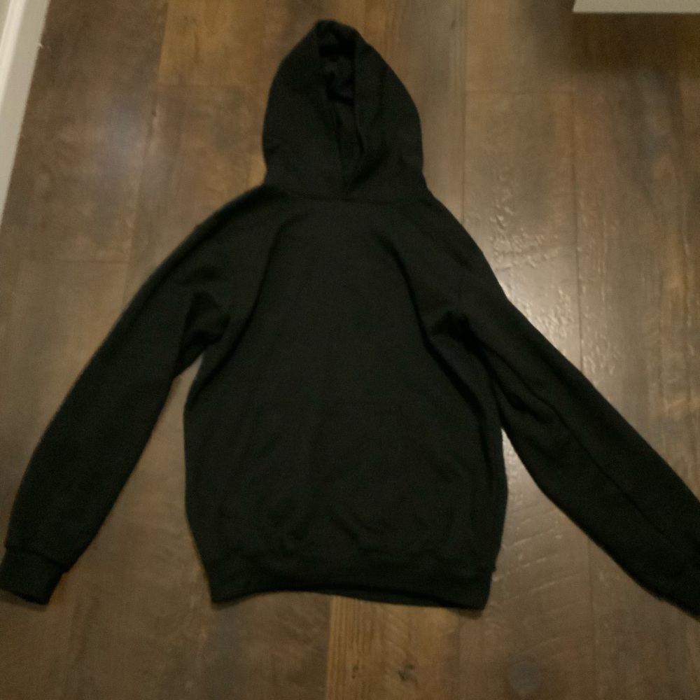 Cute black sweat shirts for girls!